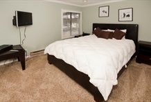 RedAwning Canyon Boulevard Apartment 2